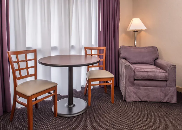 Hawthorne & Conference Center Hotel Winston-Salem