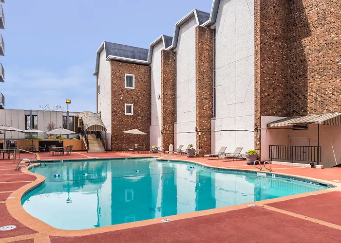 Hotel Hawthorne & Conference Center Winston-Salem