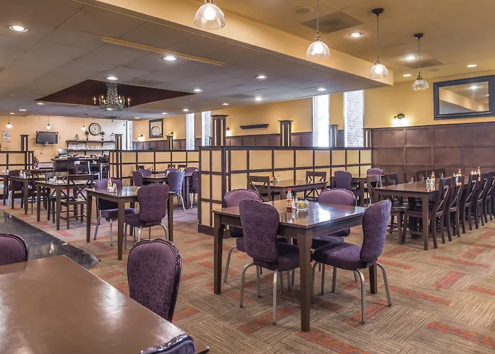 Hawthorne & Conference Center Hotel Winston-Salem