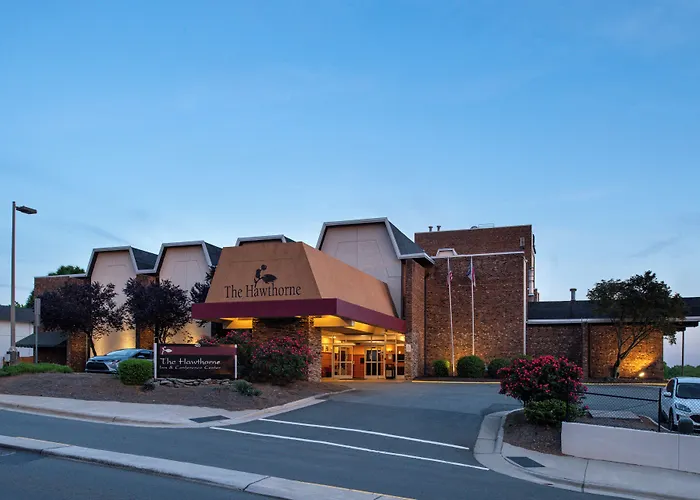 Hawthorne & Conference Center Hotel 3*