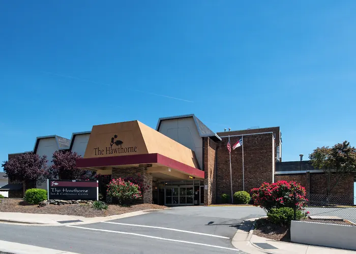 Hawthorne & Conference Center 3*