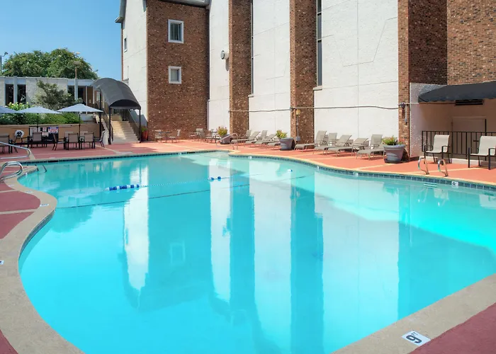 Hotel Hawthorne & Conference Center 3*